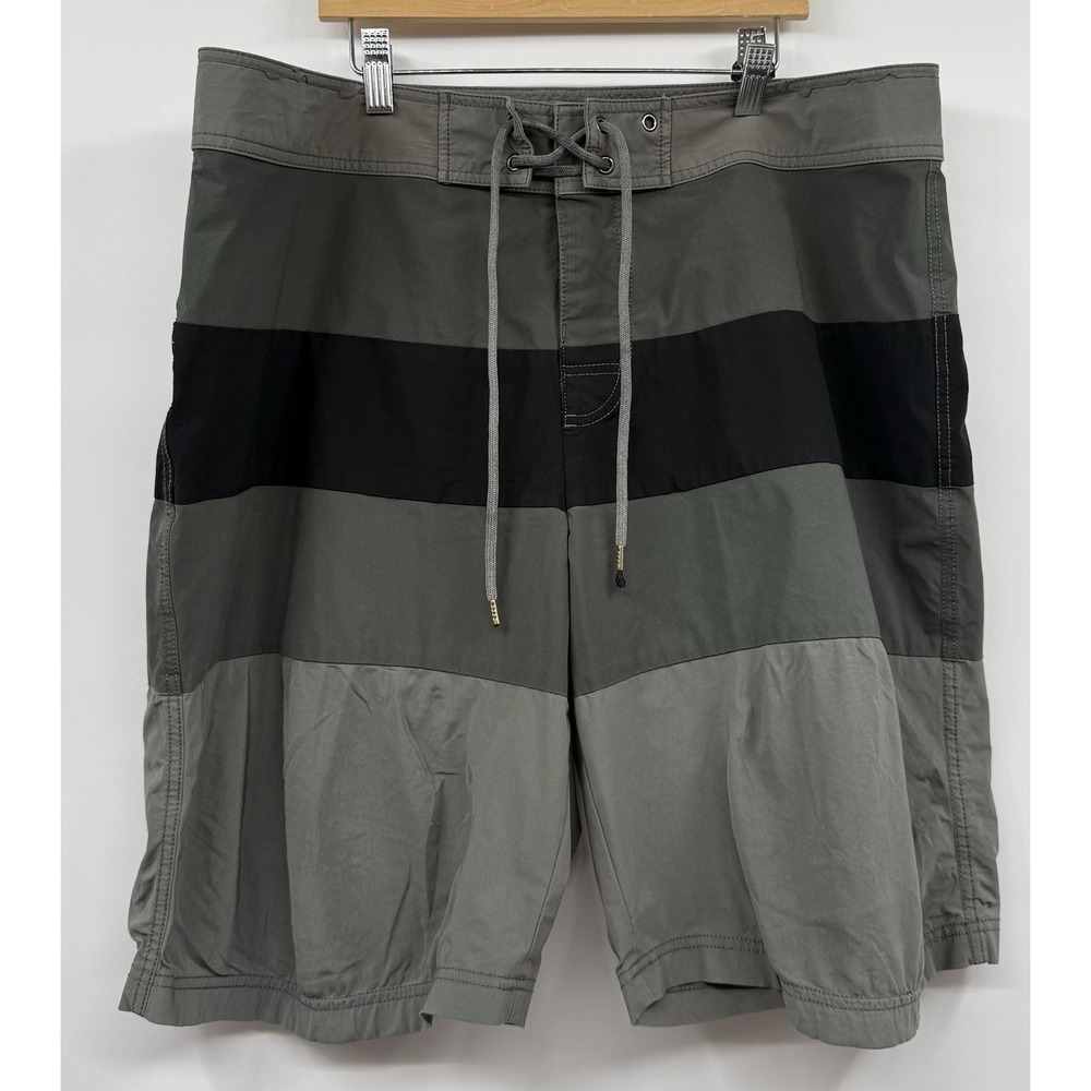 James Perse Yosemite Performance Board Shorts Swim Trunks SZ 36 Gray Colorblock